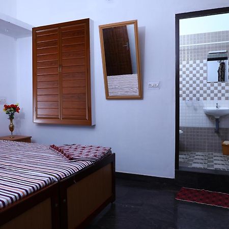 Cbr Ayurhealth Leilighet Kannur Rom bilde